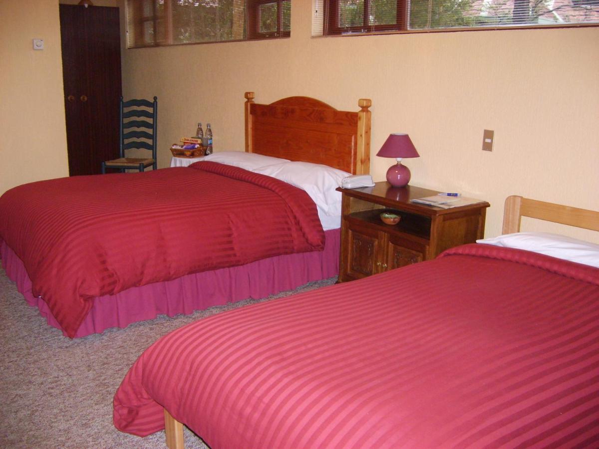 Yan Kee Way Lodge Bungalow ปูแอร์โตบารัส ภายนอก รูปภาพ